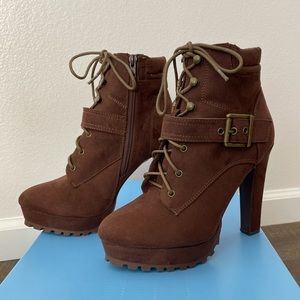 Just Fab Heeled Platform Bootie